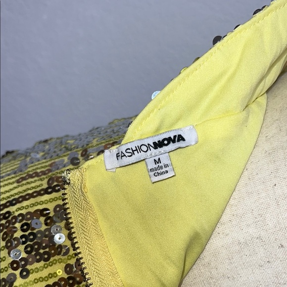 Fashion Nova Yellow Gold‎ Sequin Halter Mini Dress - Picture 4 of 8